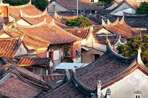 12岁男孩花光家里15万积蓄买玩具，未成年交易有法律效力吗？游戏画面