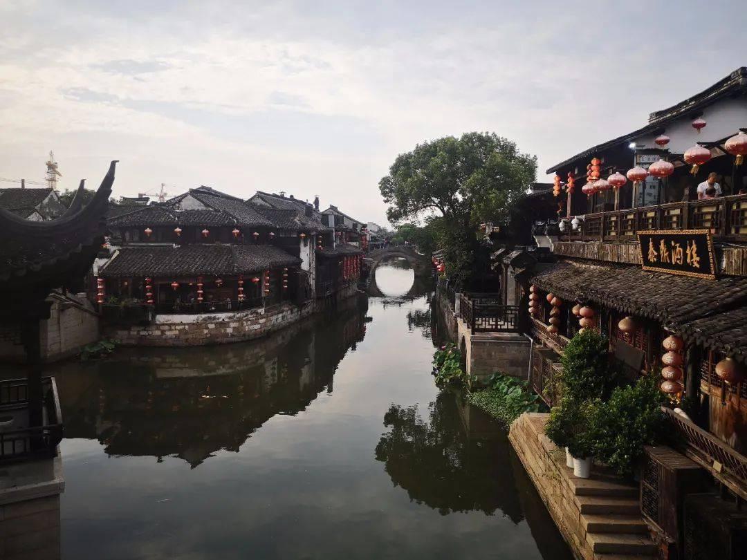 乾隆御制香炉是我祖父家里一直存放的，很久没用过，请问大家这个是否是真的呢？